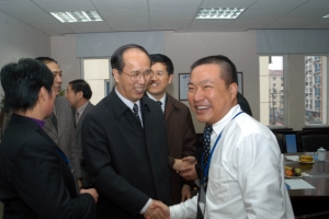 Zhou Yupeng, former deputy director of the Standing Committee of Shanghai Municipal People's Congress, visited the company for inspection and offered guidance