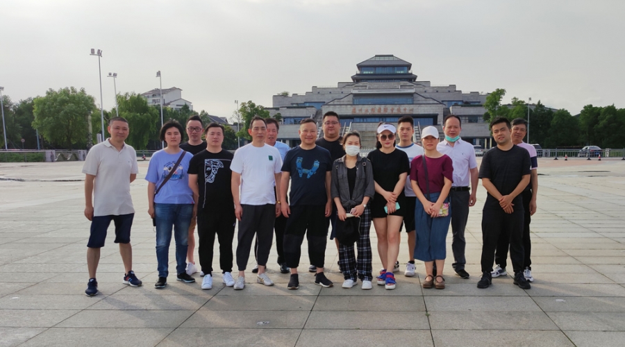 AG真人国际集团团建活动—苏州西山游